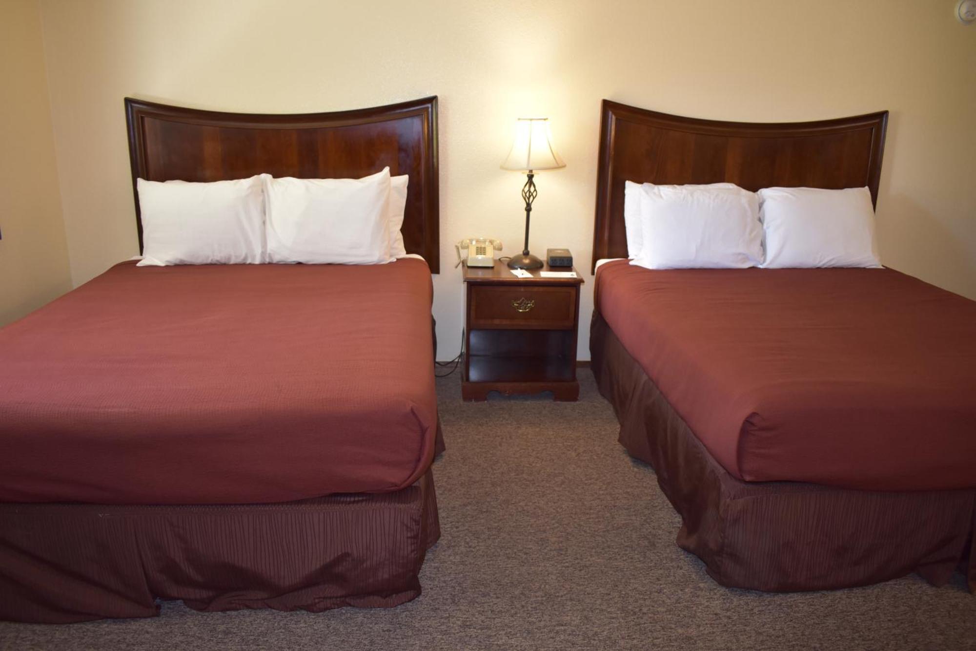 Lazy J Ranch Motel ทรีริเวอร์ส ภายนอก รูปภาพ